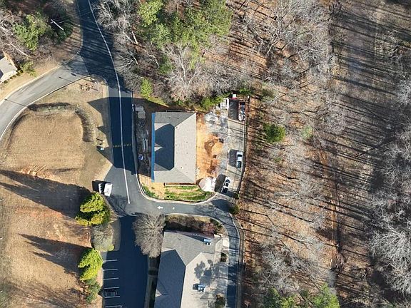 3rd image of 1950 Buford Dam Rd #1002