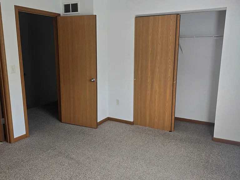 70 Arbor Glen Ct — Photo 12