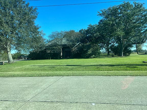 3rd image of 8180 Dawn Dr