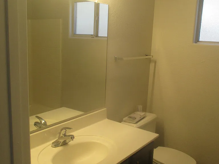 7727 W Eugie Ave — Photo 11