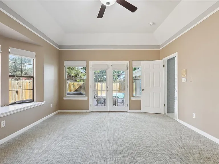 6904 Peppervine Cv — Photo 13