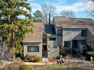 83 Ridgeport Rd, Clover, SC 29710