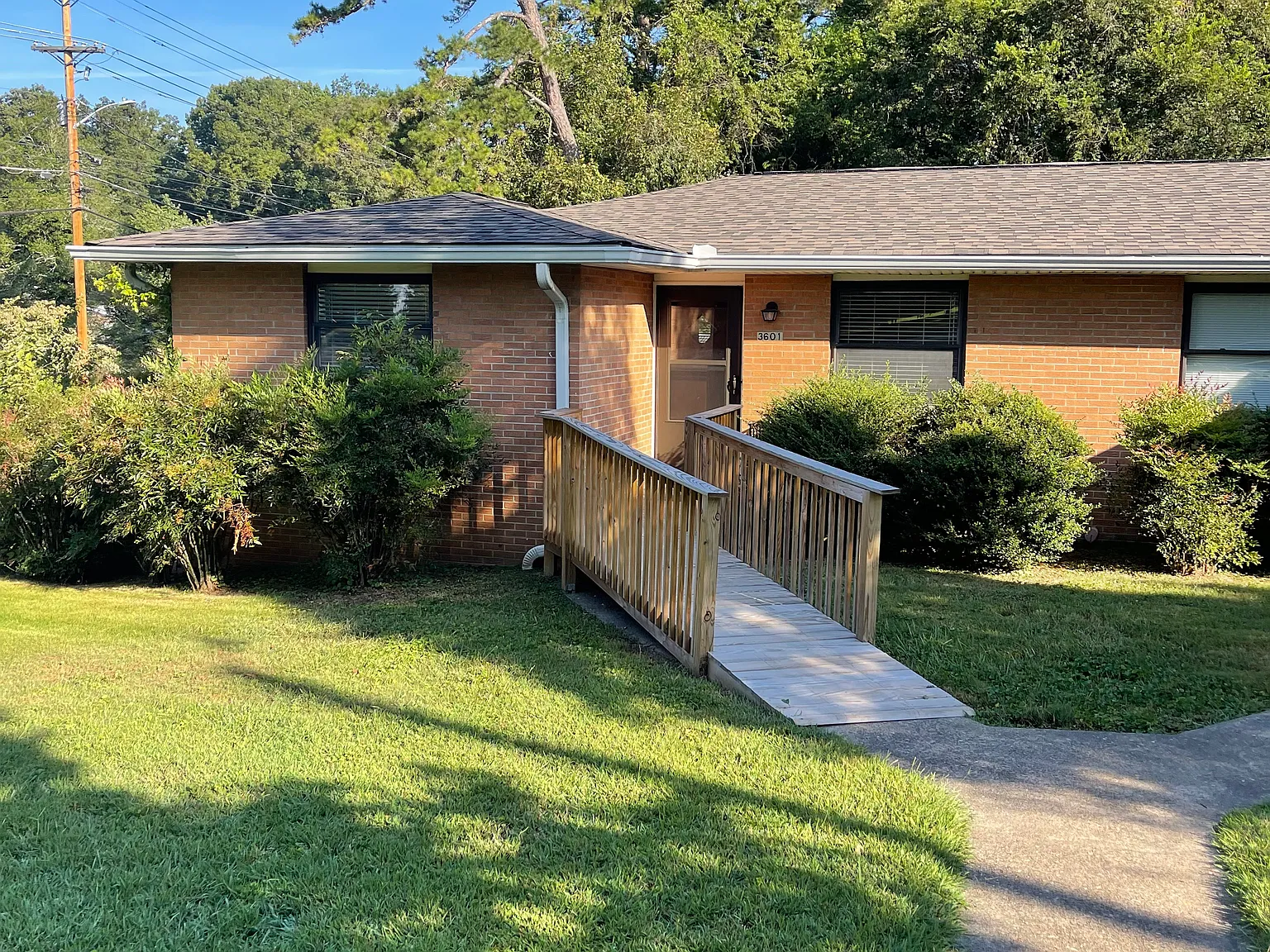 2 bed, 1000 sqft, $1,450 — Photo 2