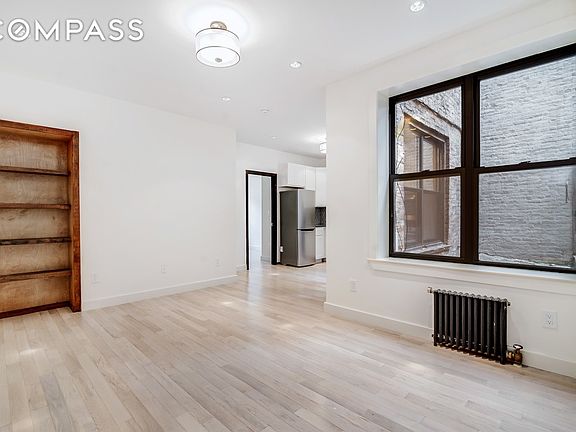 2nd image of 257 Quincy St APT 1d
