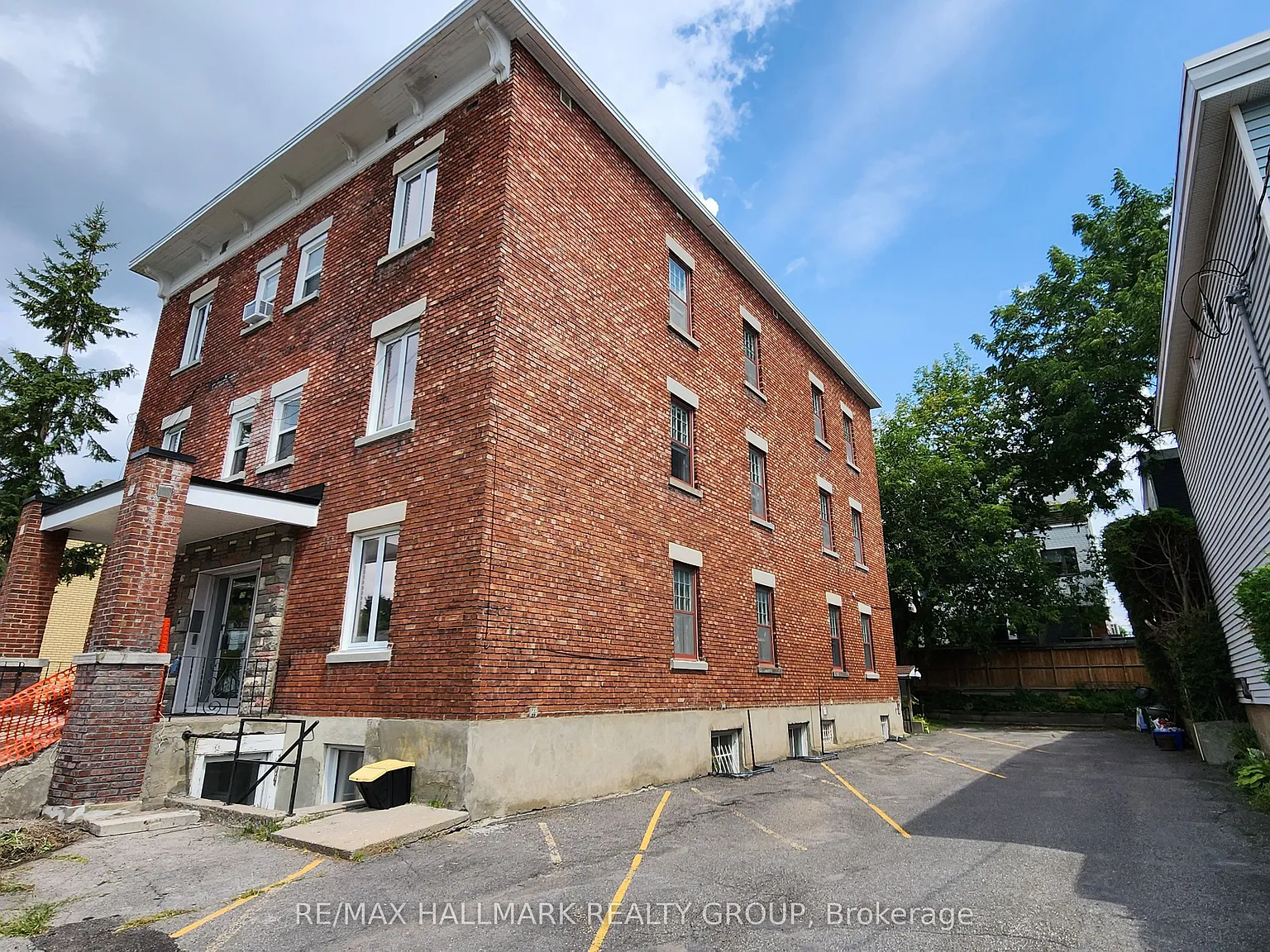 2 bed, $1,990 — Photo 4