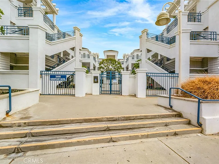 2600-213 Newport Blvd — Photo 40