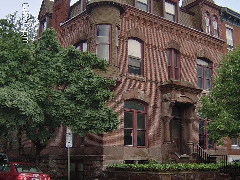 1533 Green St #1R — Photo 8