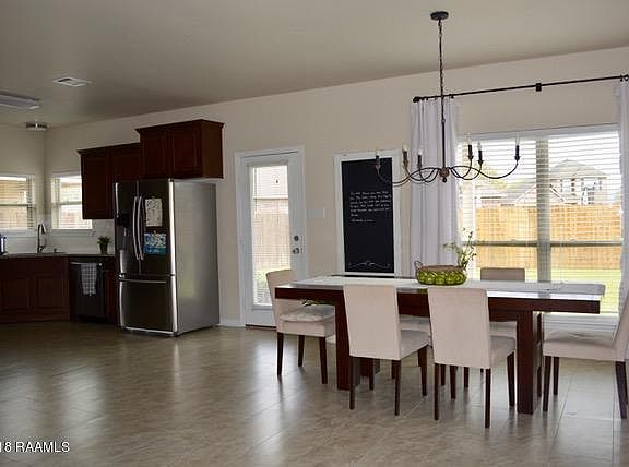 4th image of 112 Sunny Oak Trl