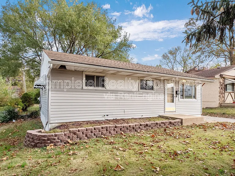 125 Perthshire Rd — Photo 27
