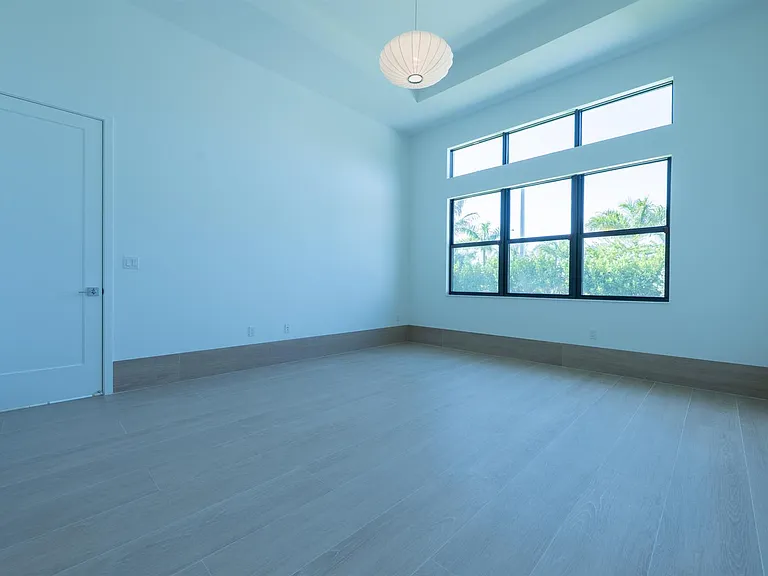 9597 Royal Palm Way — Photo 24