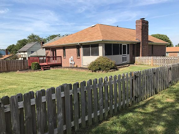 3rd image of 501 Sheffield Dr