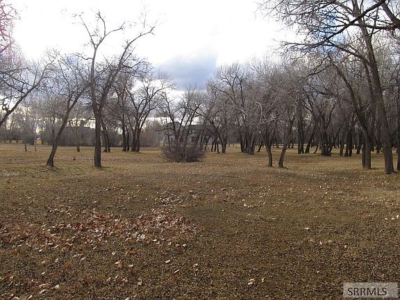 3rd image of 333 N 4440 E