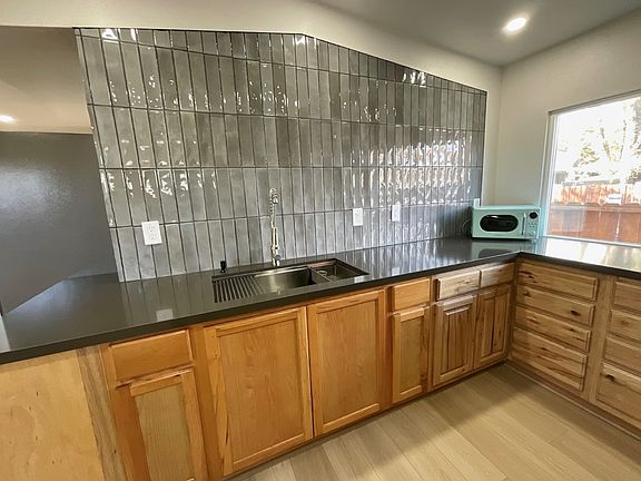 5th image of 126 Kildeer Ln