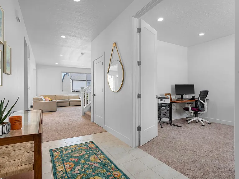 2156 N Wallflower Dr — Photo 6