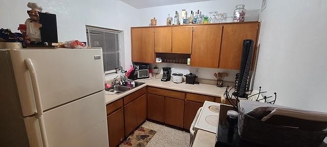 2nd image of 3417 Arbutus Ln