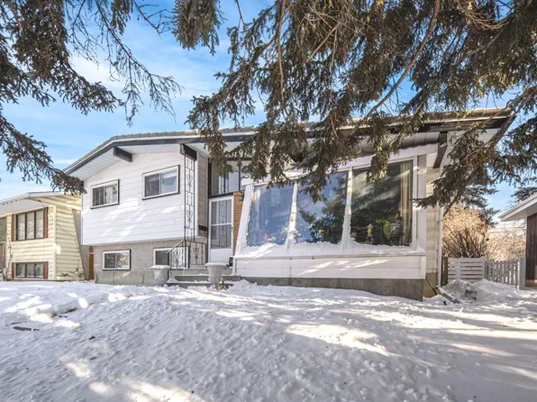 4012 SW Varsity Dr NW, Calgary, AB T3A 0Z6