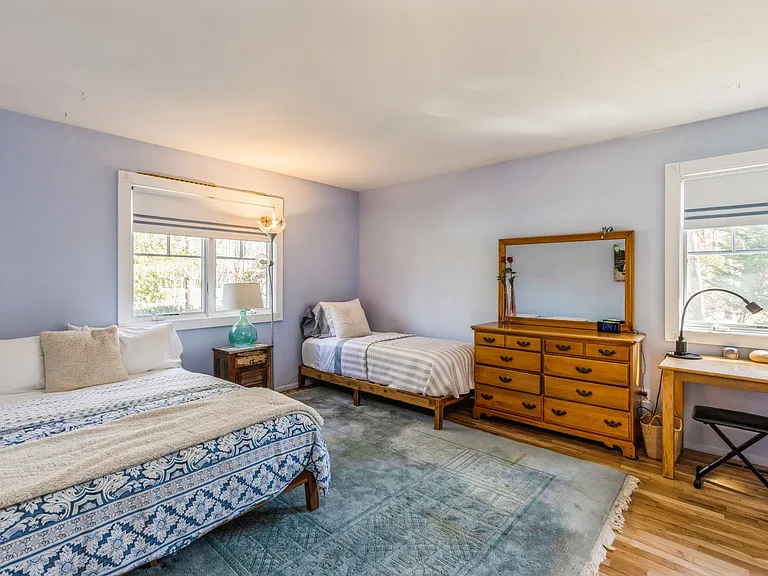 10 Oakwood Ct — Photo 14