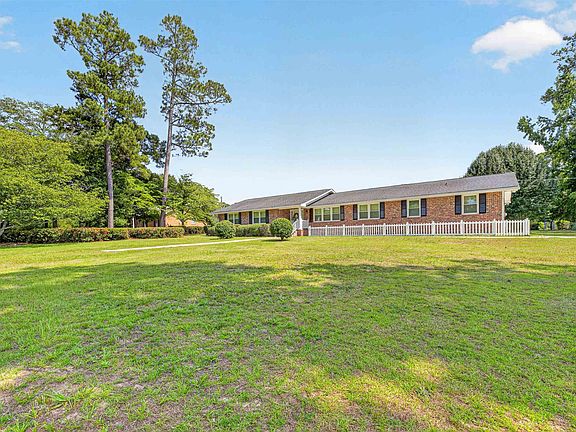 3rd image of 1793 Forest Dr