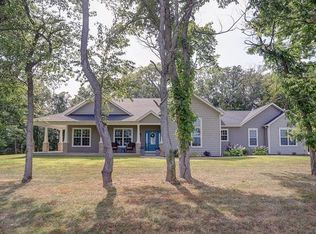 10464 Saint Libory Rd, Lenzburg, IL 62255