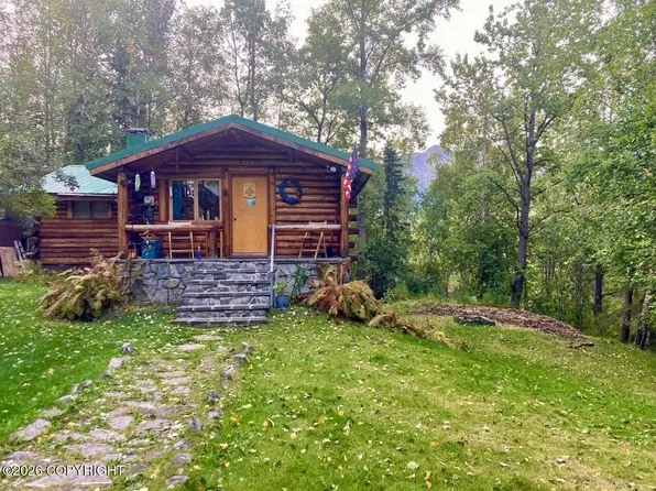 22728 Friendship Ln, Chugiak, AK 99567