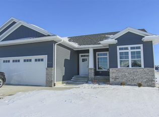 4426 Donald Dr, Cedar Falls, IA 50613