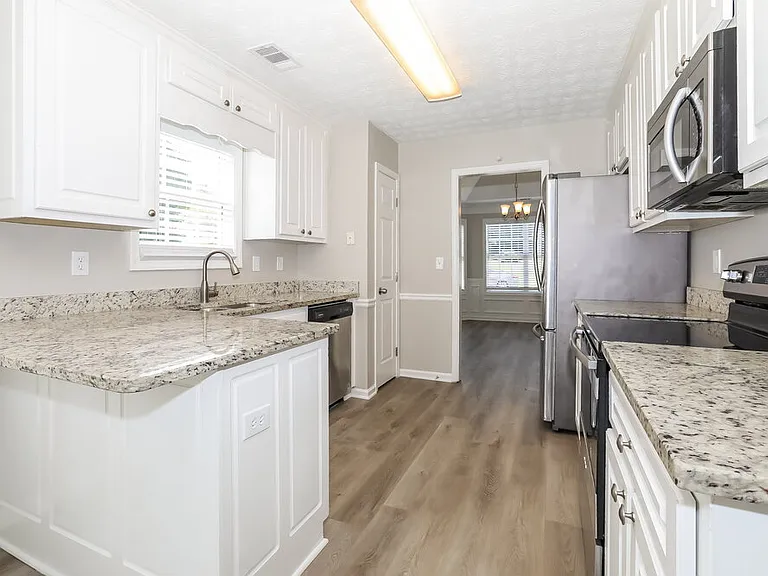 80 Pebble Brooke Ct — Photo 6