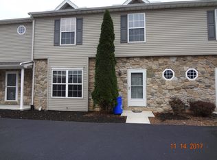 16 Johns Dr, Enola, PA 17025