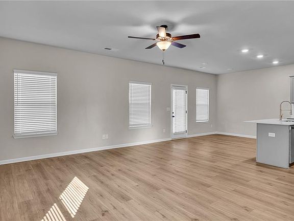3rd image of 11608 Winston Dr