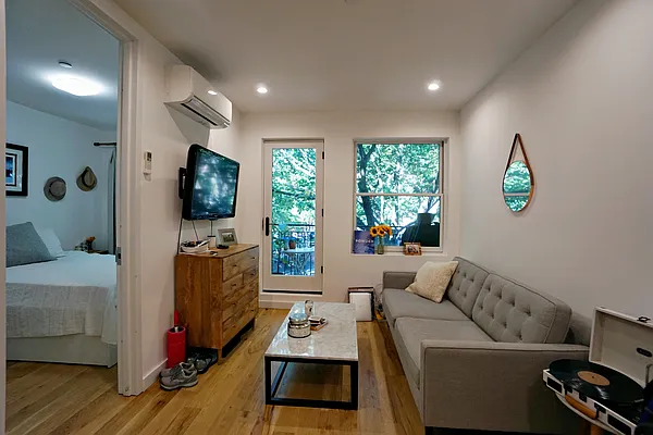 Rented by Corcoran | media 7