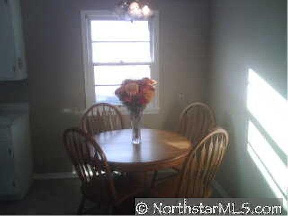 5th image of 4213 Woodbine Lane N