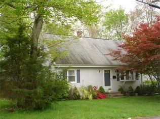1054 Sassaquin Ave, New Bedford, MA 02745