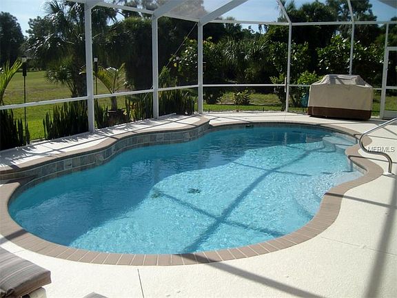 5th image of 40 Clubhouse Ct