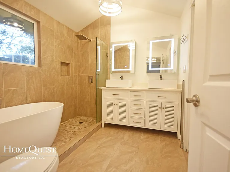 545A Halela St — Photo 18