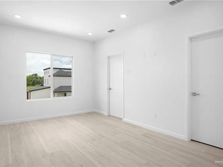 2714 Melody St — Photo 14