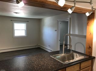 1322 E Us Highway 34 APT 3, Earlville, IL 60518