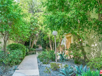 5321 Coldwater Canyon Ave APT D, Van Nuys, CA, 91401