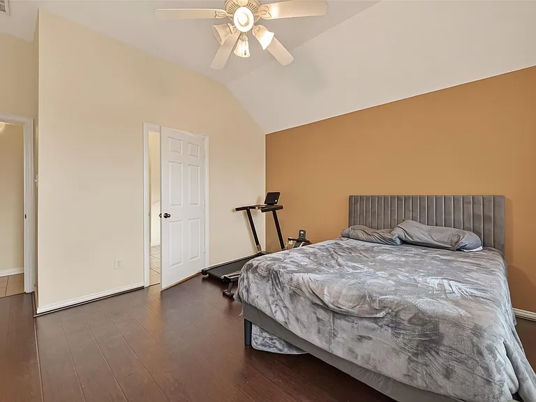 23222 Century Plant Dr — Photo 23