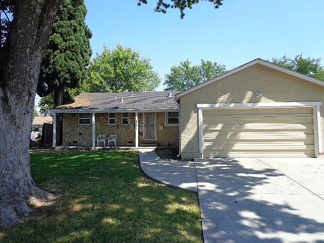 1st image of 2071 Mangrum Ave