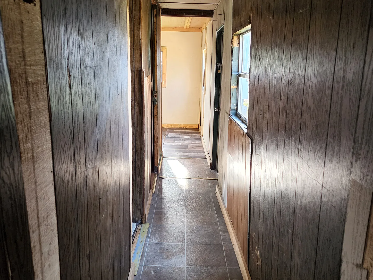 2 bed, 800 sqft, $600 — Photo 2