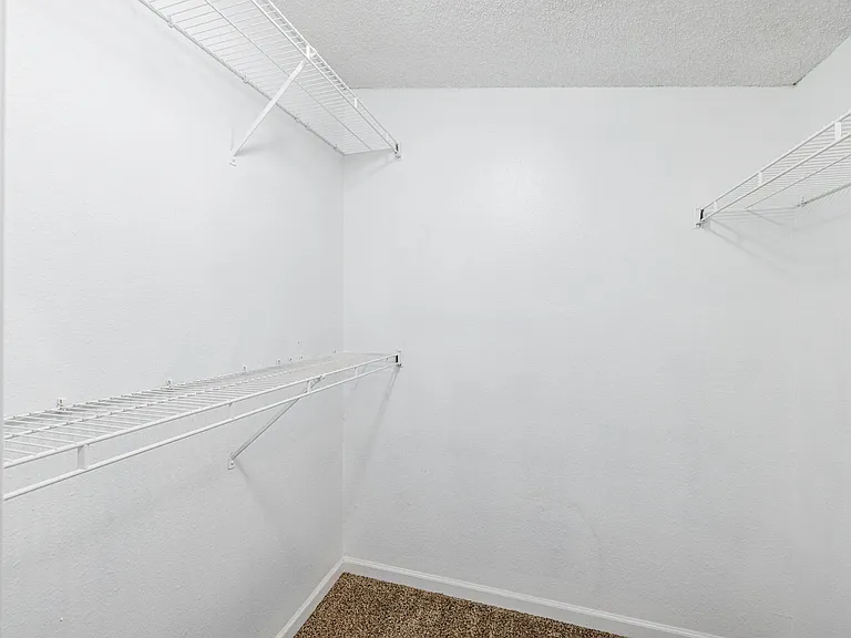 Chestnut Heights Townhomes — Photo 29