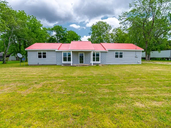 5 Layman Rd, Elora, TN 37328