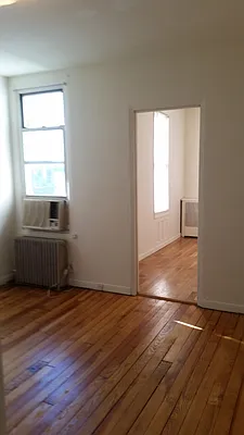 Rented by MCR Realty | media 19