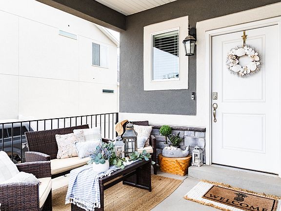 2nd image of 1219 S Raintree Ln