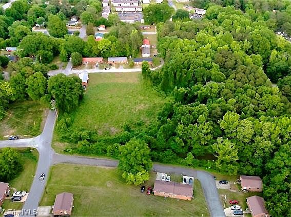5th image of 403 Meredith Ave Lot 1