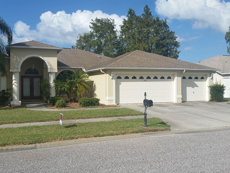 8123 Baytree Dr