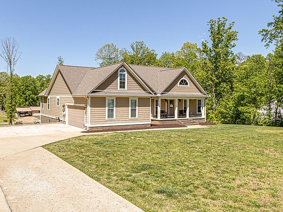 3rd image of 205 Lakeview Dr