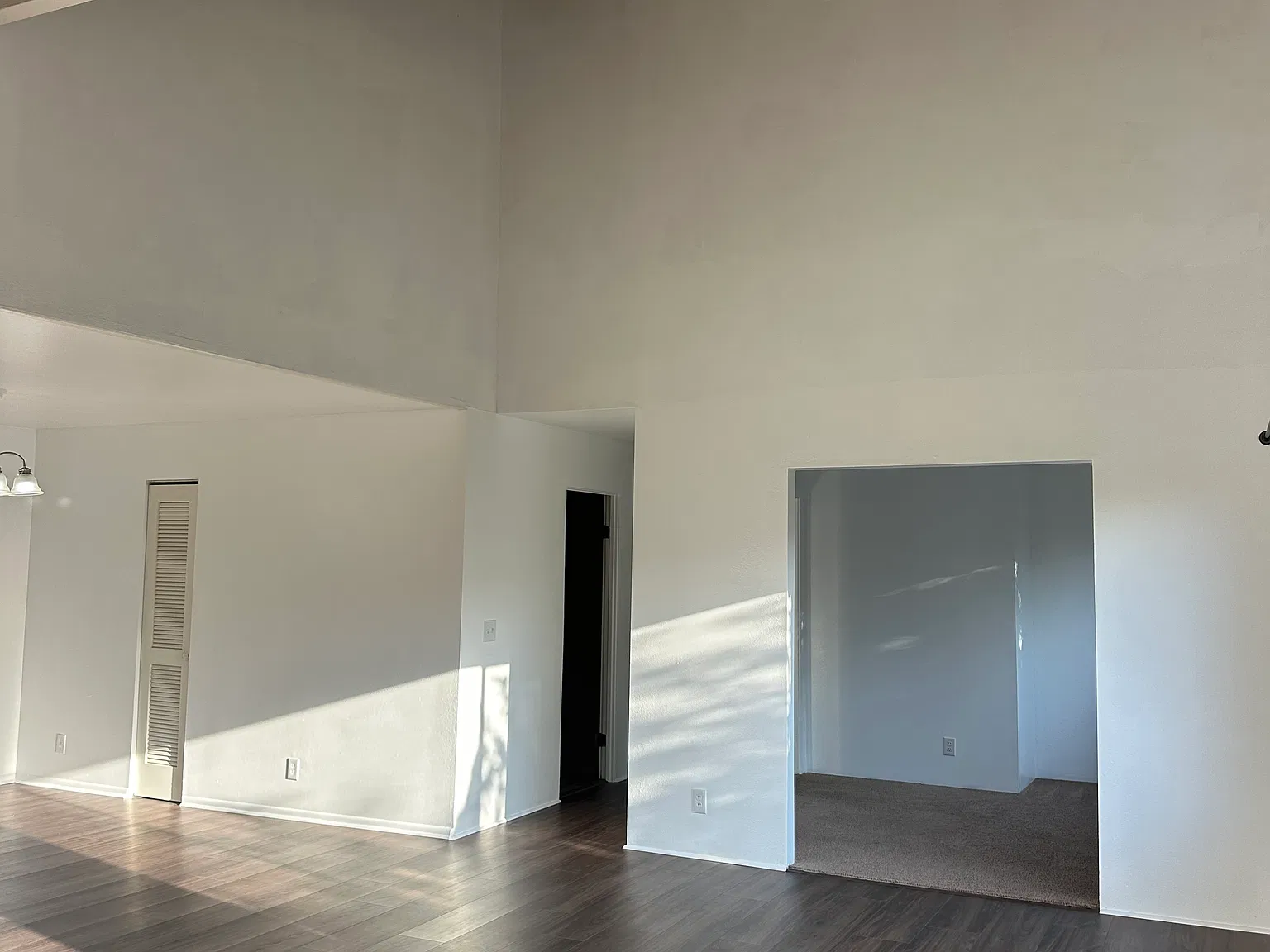 3 bed, 1200 sqft, $2,850 — Photo 3