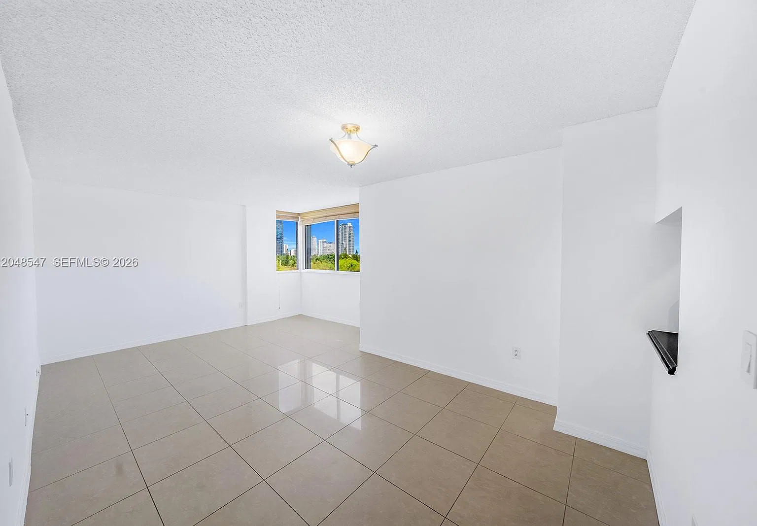 Coral Palms Condo — Photo 2