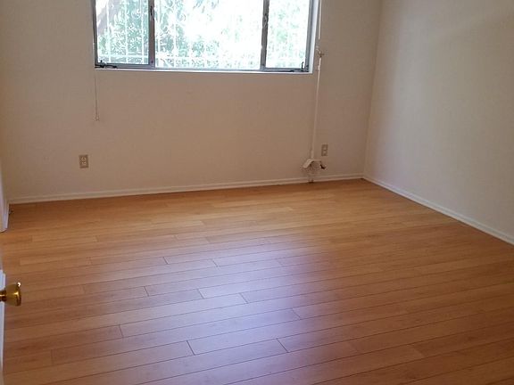 3rd image of 925 S Holt Ave APT 6