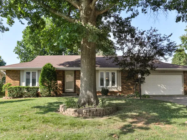 1536 E Hanover Street, Springfield, MO 65804